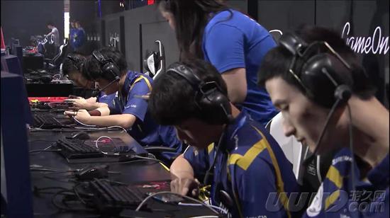 在美国青少 在美国青少