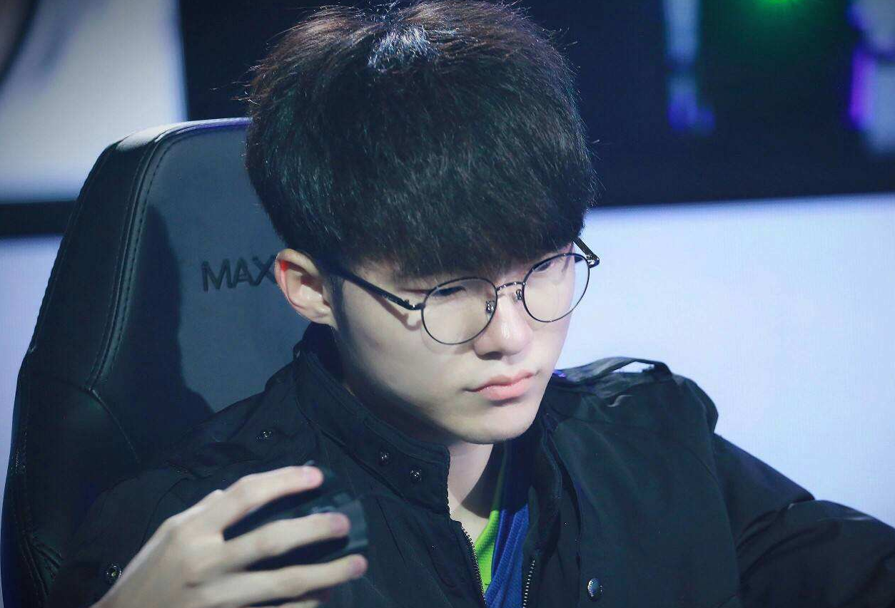 他懂得何时 他懂得何时