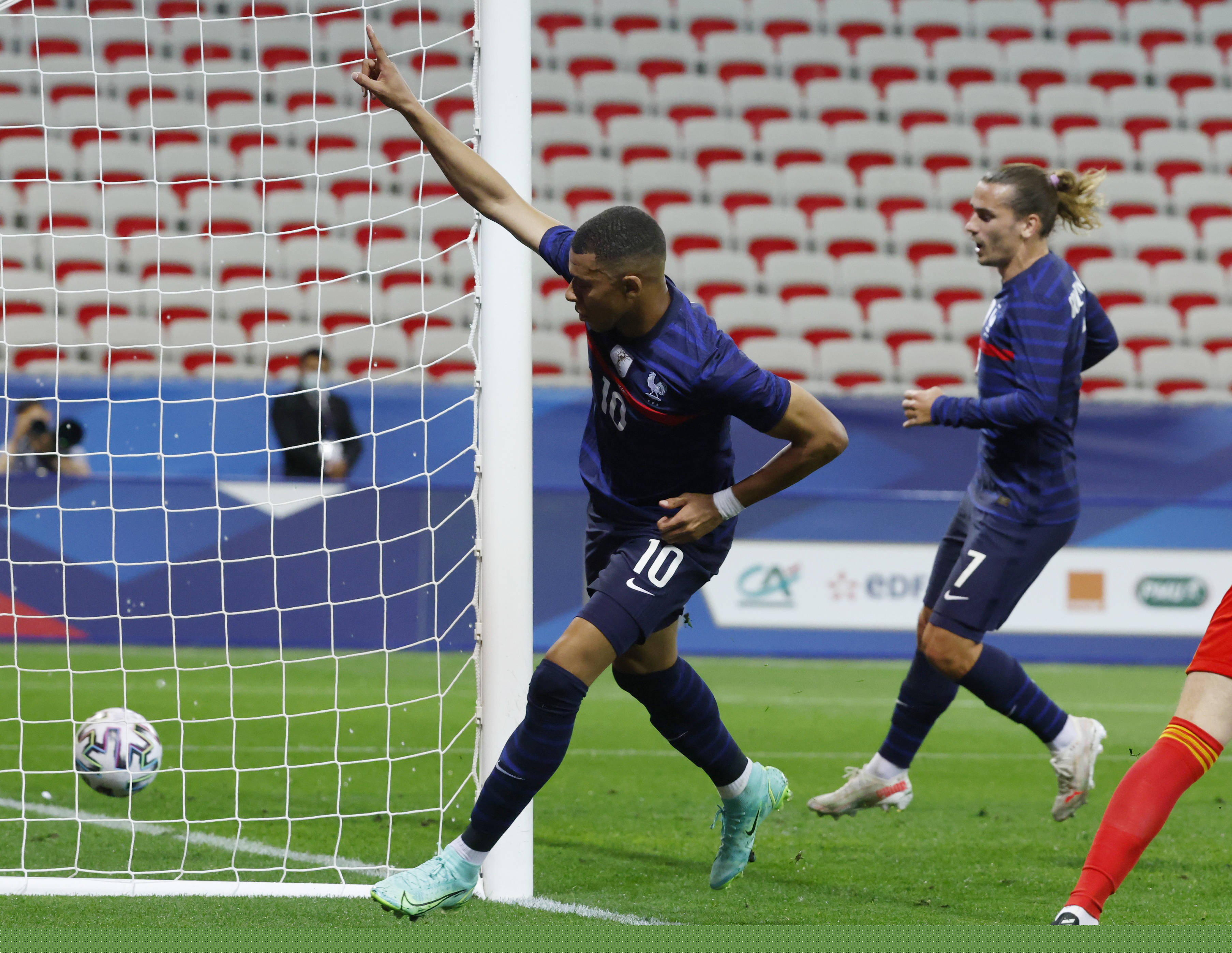 教练组将外 教练组将外